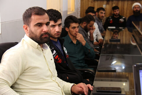 تصاویر/ دیدار تیم فوتسال جهادگران حوزوی حوزه علمیه چهارمحال و بختیاری با مدیر حوزه علمیه استان