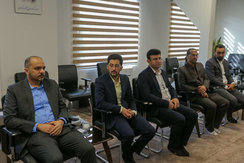 تصاویر / دیدار نماینده ولی فقیه در استان قزوین با نماینده یونسکو