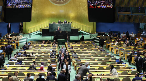 Les diplomates quittent la salle pendant que le Premier ministre israélien Netanyahu s'exprime à l'ONU