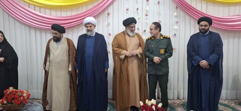 تصاویر/ آیین گرامیداشت هفته دفاع مقدس در مدرسه علمیه خواهران خورموج