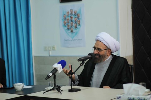 تصاویر| دیدار ووزیر ارتباطات و فناوری اطلاعات با نماینده ولی فقیه در خراسان جنوبی