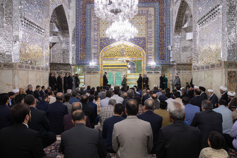 تصاویر/ غبارروبی مضجع مطهر امام رضا علیه‌السلام