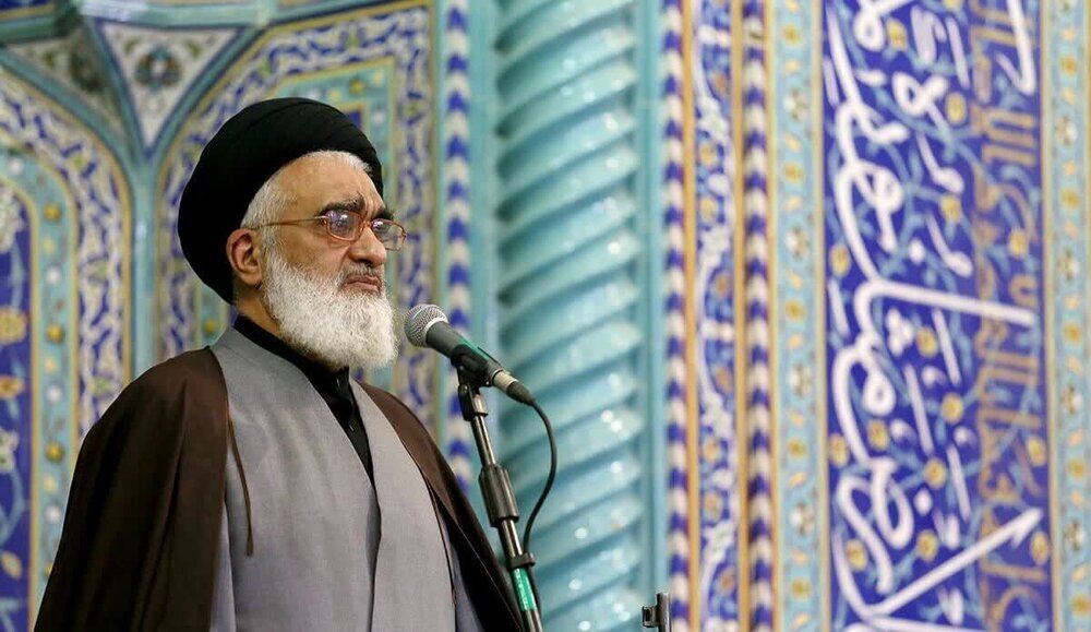 Taifa la Iran halitakubali mazungumzo ya udhalilishaji / Iran yenye nguvu ndiyo njia pekee ya kutibu matatizo yake