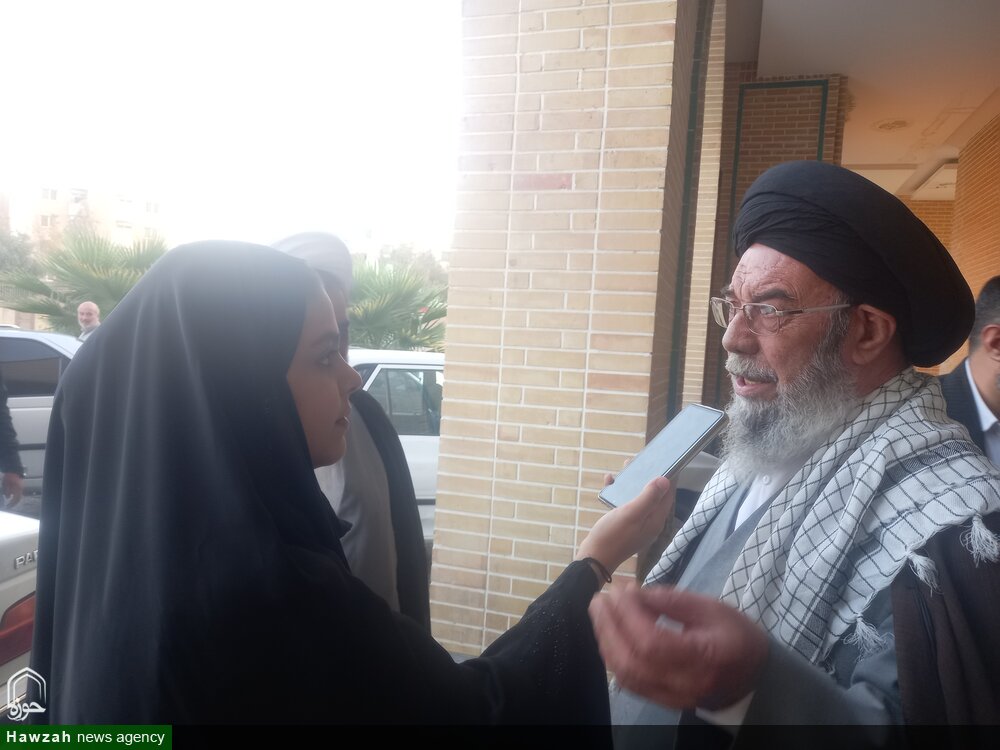 روحانیون در دفاع مقدس همراه با مردم بودند و اکنون در همه کارها جلودار مردم هستند