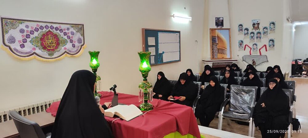 تصاویر/ آیین آغاز سال تحصیلی مدرسه علمیه تخصصی رکن‌الهدی کرمان