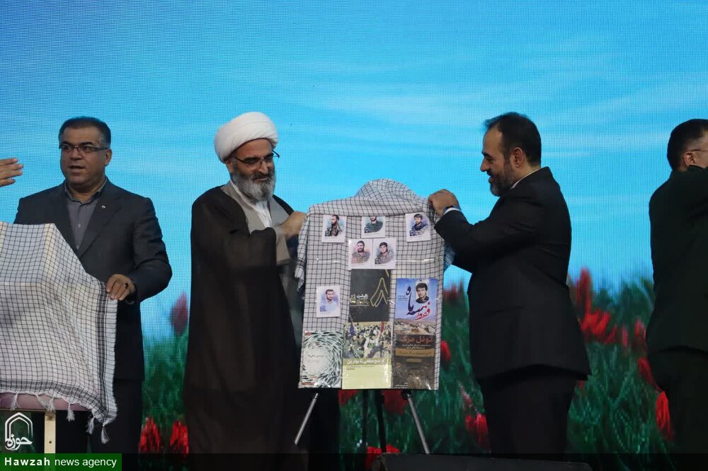 رونمایی از ۳۸ عنوان کتاب با محوریت شهدای استان سمنان در دومین کنگره ملی سه هزار شهید استان
