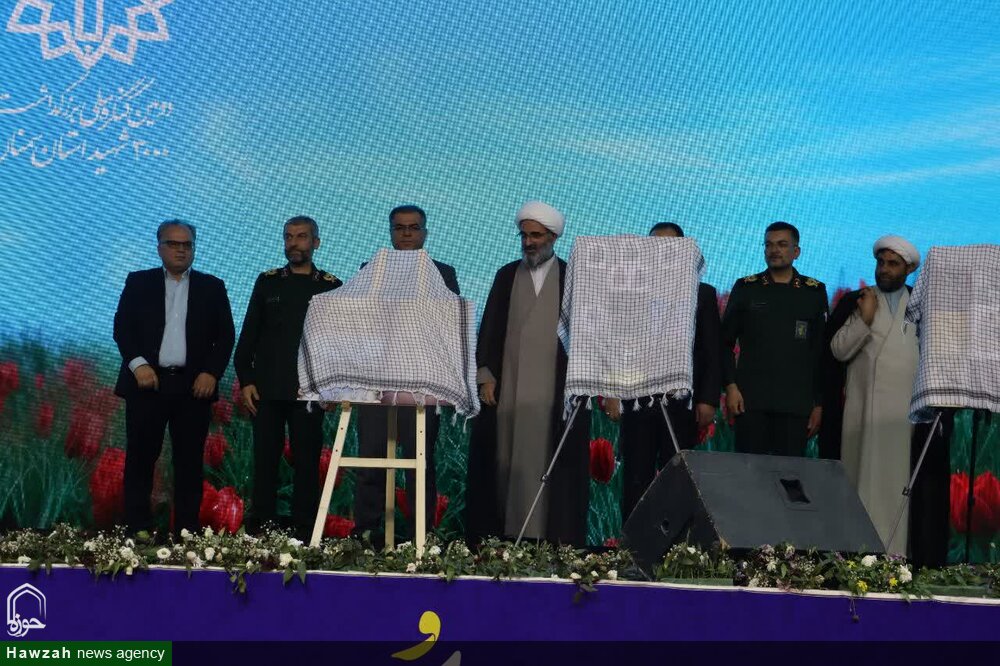 رونمایی از ۳۸عنوان کتاب با محوریت شهدای سمنان در دومین کنگره سه‌هزار شهید استان + عکس