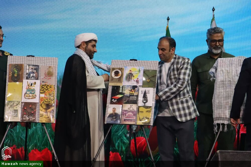 رونمایی از ۳۸ عنوان کتاب با محوریت شهدای استان سمنان در دومین کنگره ملی سه هزار شهید استان