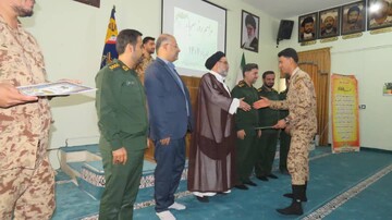 تصاویر/ مراسم تکریم روز سرباز در جم+ عکس