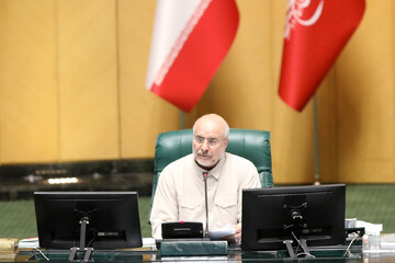 اقتدار عامل اصلی حفظ منافع و امنیت ملی ایران است/ مذاکره، واژه‌ «فریب و فشار» غربی‌ها برای خلع سلاح موشکی ایران است