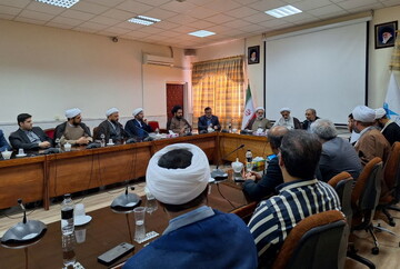 برگزاری هم‌اندیشی تفاهم‌نامه همکاری حوزه علمیه و دانشگاه آزاد + عکس