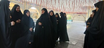 تصاویر/ مراسم غبارروبی و تجدید میثاق با شهدا با حضور طلاب مدرسه علمیه الهیه ساوه