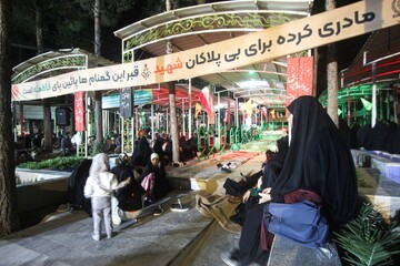 تصاویر/ روایت حماسه ها در گلزار شهدای بیرجند