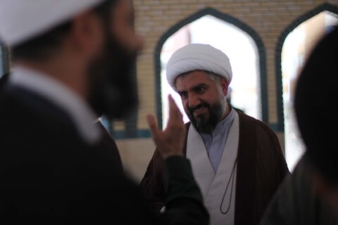 تصاویر| غبار روبی مزار شهدای گمنام توسط طلاب حوزه علمیه بیرجند