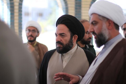 تصاویر| غبار روبی مزار شهدای گمنام توسط طلاب حوزه علمیه بیرجند