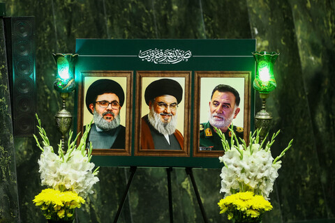 تصاویر/ حضور خادمان حرم حضرت عبدالعظیم حسنی(ع) در صحن علنی مجلس