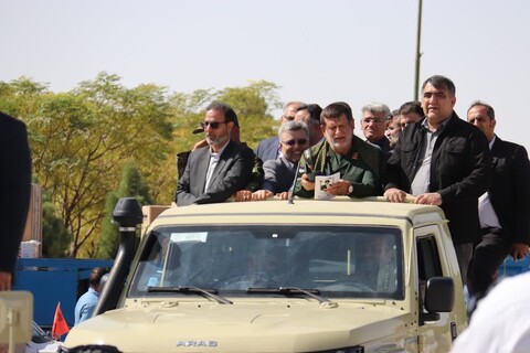 تصاویر/ رژه خودروهای حامل کمک‌های مومنانه در سمنان