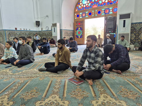 تصاویر/ اجرای طرح مثل خمینی(ره) در مدرسه علمیه امام خمینی(ره) کاشان