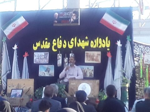 تصاویر/حضور طلاب مدرسه علمیه صدیقه طاهره غرق آباد در یادوراه شهدای دفاع مقدس