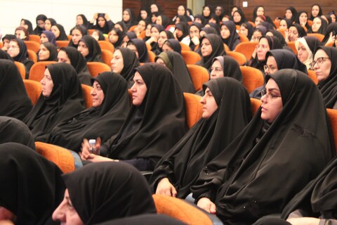 تصاویر/ ویژه برنامه زنان کویر، آسمان ایثار در کرمان