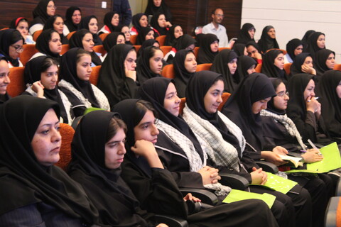 تصاویر/ ویژه برنامه زنان کویر، آسمان ایثار در کرمان