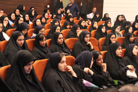 تصاویر/ ویژه برنامه زنان کویر، آسمان ایثار در کرمان