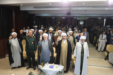 تصاویر/همایش تکریم علماء، ماموستایان، اساتید دانشگاه، نخبگان علمی و فرهنگی و چهره‌های تأثیرگذار استان کردستان