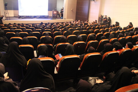 تصاویر/ ویژه برنامه زنان کویر، آسمان ایثار در کرمان