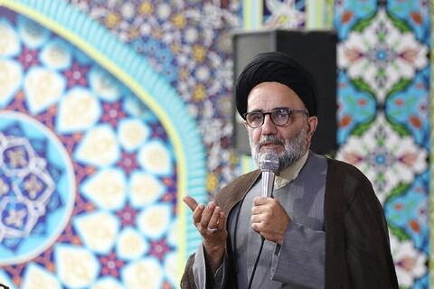 تصاویر/ مراسم گرامیداشت هفته دفاع مقدس در مدرسه الهادی قم