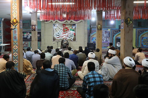 تصاویر/ مراسم گرامیداشت هفته دفاع مقدس در مدرسه الهادی قم