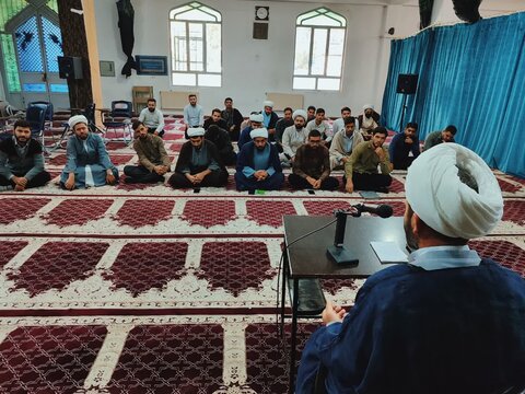 تصاویر/ جلسه اخلاق طلاب مدرسه علمیه امام رضا (ع) میاندوآب