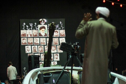 تصاویر| ویژه برنامه شب‌های معراج در کهف شهدا بیرجند