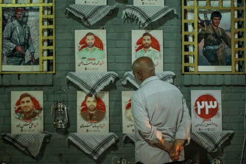 تصاویر| ویژه برنامه شب‌های معراج در کهف شهدا بیرجند