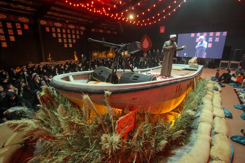 تصاویر| ویژه برنامه شب‌های معراج در کهف شهدا بیرجند