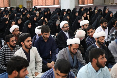 مراسم آغاز سال تحصیلی و گرامیداشت هفته دفاع مقدس مدارس علمیه زابل