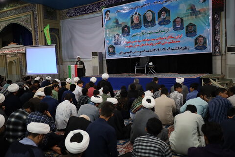 مراسم آغاز سال تحصیلی و گرامیداشت هفته دفاع مقدس مدارس علمیه زابل