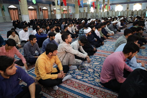 مراسم آغاز سال تحصیلی و گرامیداشت هفته دفاع مقدس مدارس علمیه زابل