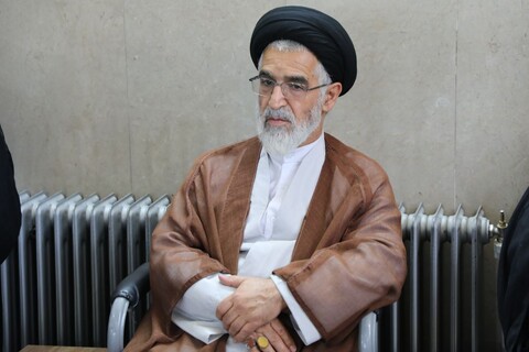 تصاویر/ مراسم سالگرد شهادت شهید سید حسن نصرالله و همرزمان شهیدش در مدرسه علمیه مصلی برگزار شد