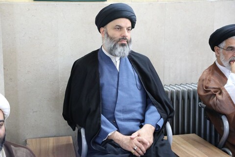 تصاویر/ مراسم سالگرد شهادت شهید سید حسن نصرالله و همرزمان شهیدش در مدرسه علمیه مصلی برگزار شد