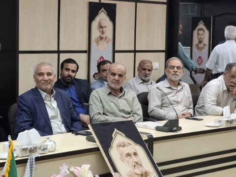 تصاویر/ تجلیل خانواده شهدا،ایثارگران،جانبازان وبسیجیان مجموعه کارگزاران حج وزیارت کاشان