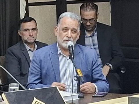 تصاویر/ تجلیل خانواده شهدا،ایثارگران،جانبازان وبسیجیان مجموعه کارگزاران حج وزیارت کاشان