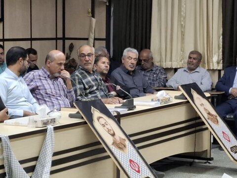 تصاویر/ تجلیل خانواده شهدا،ایثارگران،جانبازان وبسیجیان مجموعه کارگزاران حج وزیارت کاشان