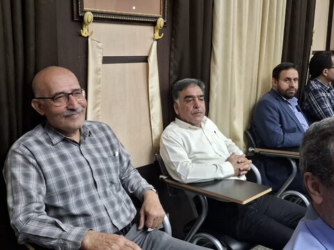 تصاویر/ تجلیل خانواده شهدا،ایثارگران،جانبازان وبسیجیان مجموعه کارگزاران حج وزیارت کاشان