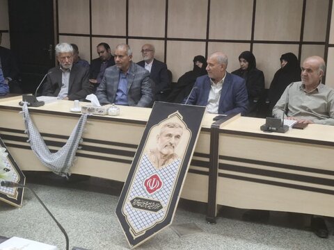 تصاویر/ تجلیل خانواده شهدا،ایثارگران،جانبازان وبسیجیان مجموعه کارگزاران حج وزیارت کاشان