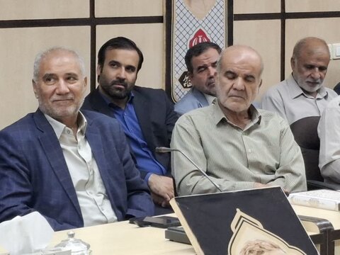 تصاویر/ تجلیل خانواده شهدا،ایثارگران،جانبازان وبسیجیان مجموعه کارگزاران حج وزیارت کاشان