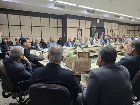 تصاویر/ تجلیل خانواده شهدا،ایثارگران،جانبازان وبسیجیان مجموعه کارگزاران حج وزیارت کاشان