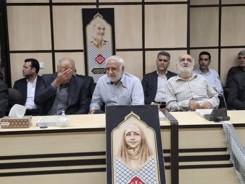 تصاویر/ تجلیل خانواده شهدا،ایثارگران،جانبازان وبسیجیان مجموعه کارگزاران حج وزیارت کاشان