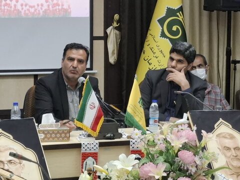 تصاویر/ تجلیل خانواده شهدا،ایثارگران،جانبازان وبسیجیان مجموعه کارگزاران حج وزیارت کاشان