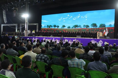 تصاویر/ اختتامیه دومین کنگره ملی سه هزار شهید استان سمنان با حضور مقامات کشوری و استانی