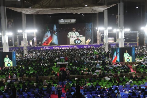 تصاویر/ اختتامیه دومین کنگره ملی سه هزار شهید استان سمنان با حضور مقامات کشوری و استانی